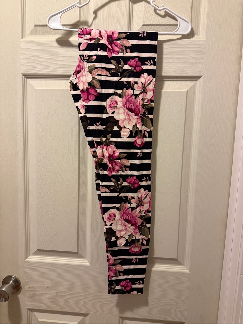 LuLaRoe TC Black & Pink Floral Striped Leggings